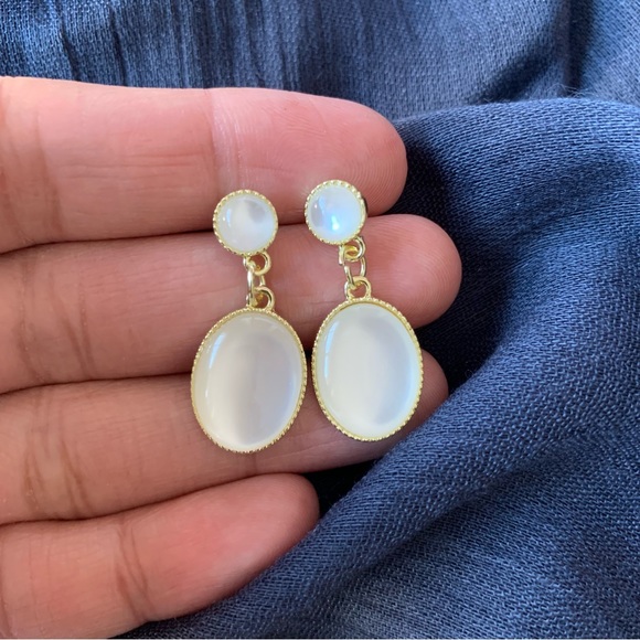 ◾️Vintage Style Opal Drop Earrings - Picture 2 of 6